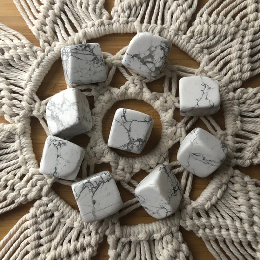 Howlite Tumble