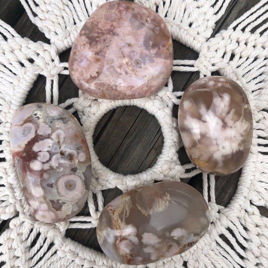 Flower Agate Palm Stone