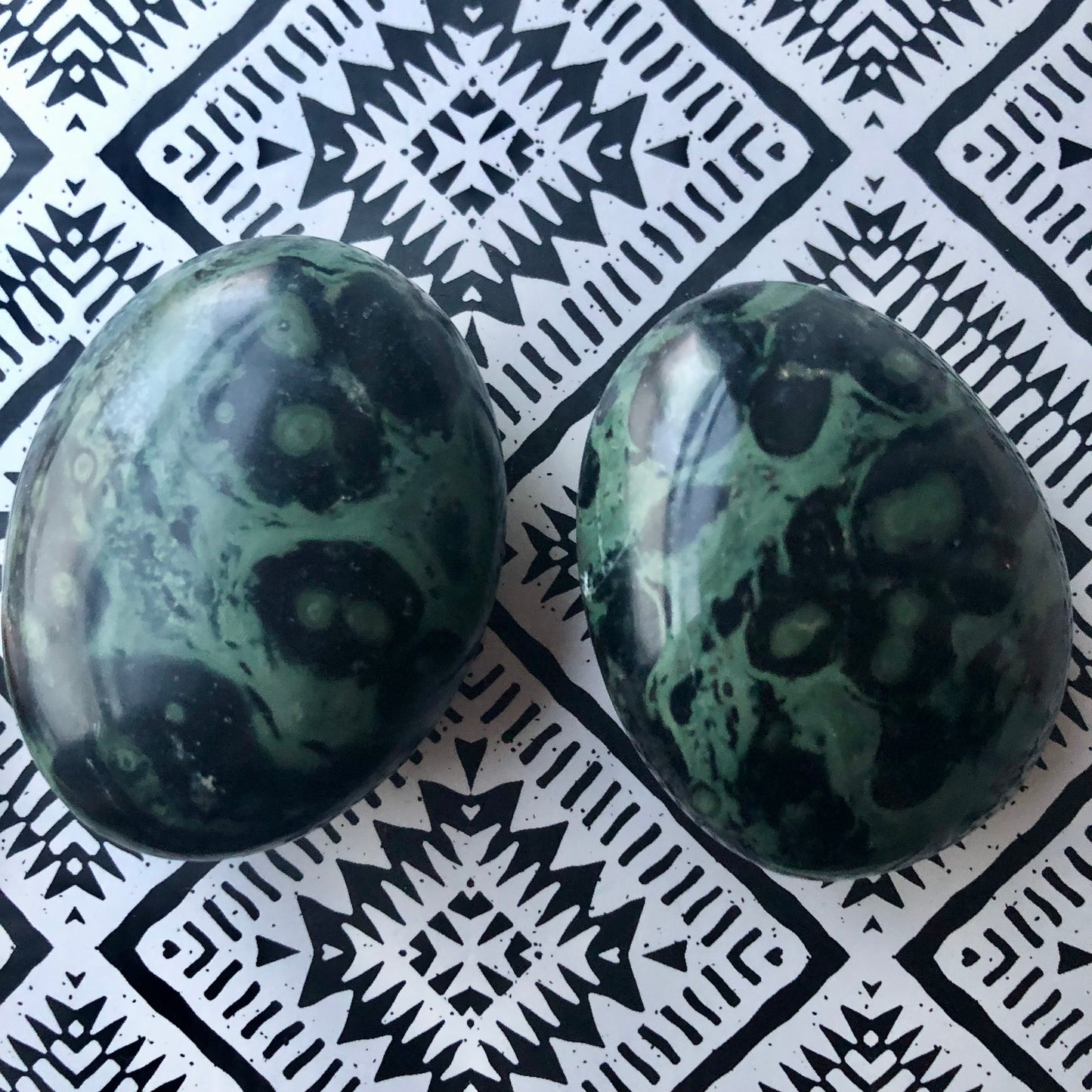 Kambaba Jasper Palm Stone